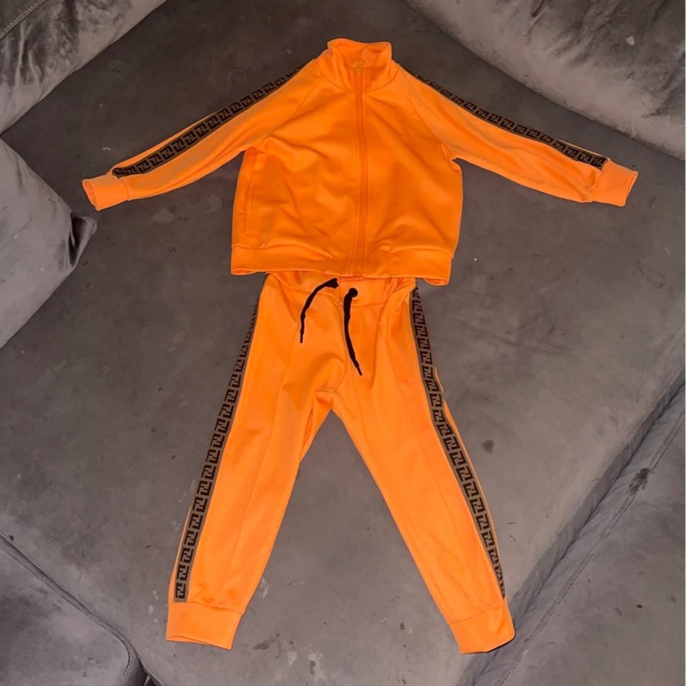 FENDI AUTHENTIC TODDLER SWEATSUIT 4Y